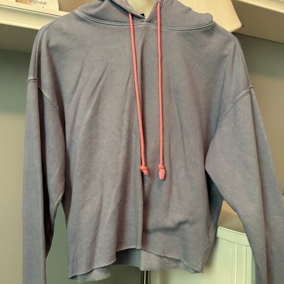 Cropped Sweatshirt - Picture 1 of 3